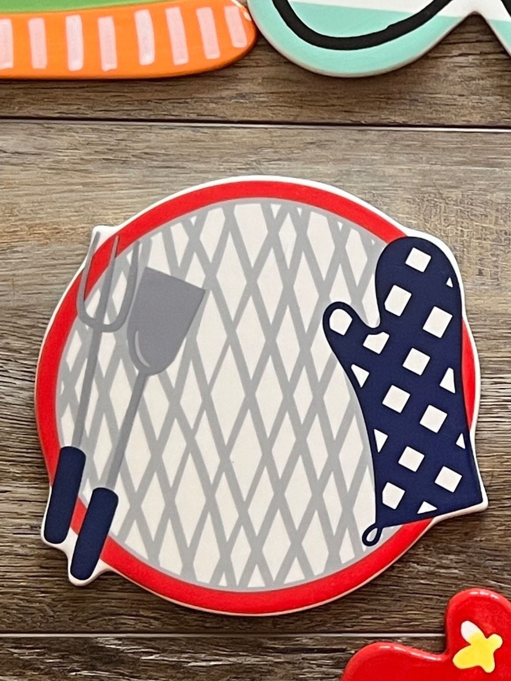 Coton Colors Red, Gray, Navy BBQ Plate large attachment